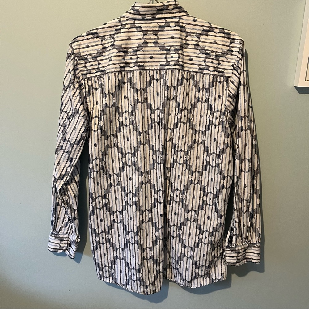 Men’s Spring Floral Button Up - Picture 3 of 7